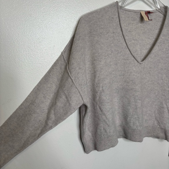 Pilcro x Anthropologie Valani 100% Cashmere Sweater Women’s XS - Picture 2 of 7